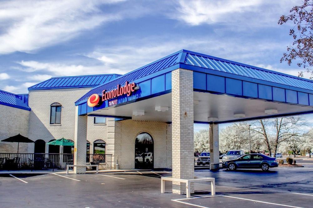 Econo Lodge Fayetteville Exterior photo