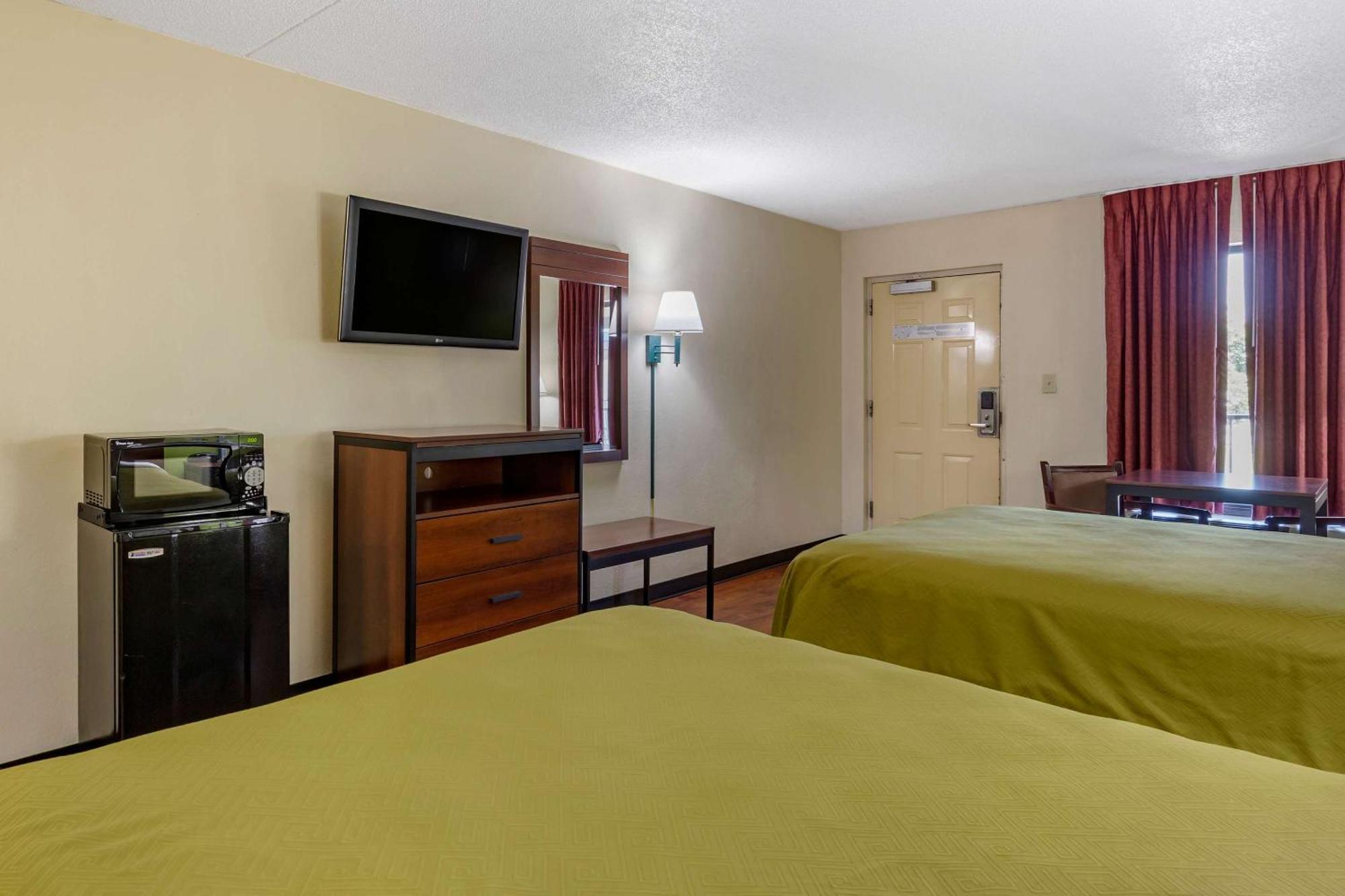 Econo Lodge Fayetteville Exterior photo