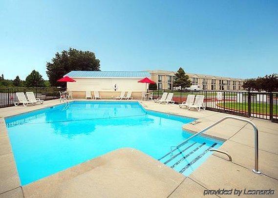 Econo Lodge Fayetteville Facilities photo