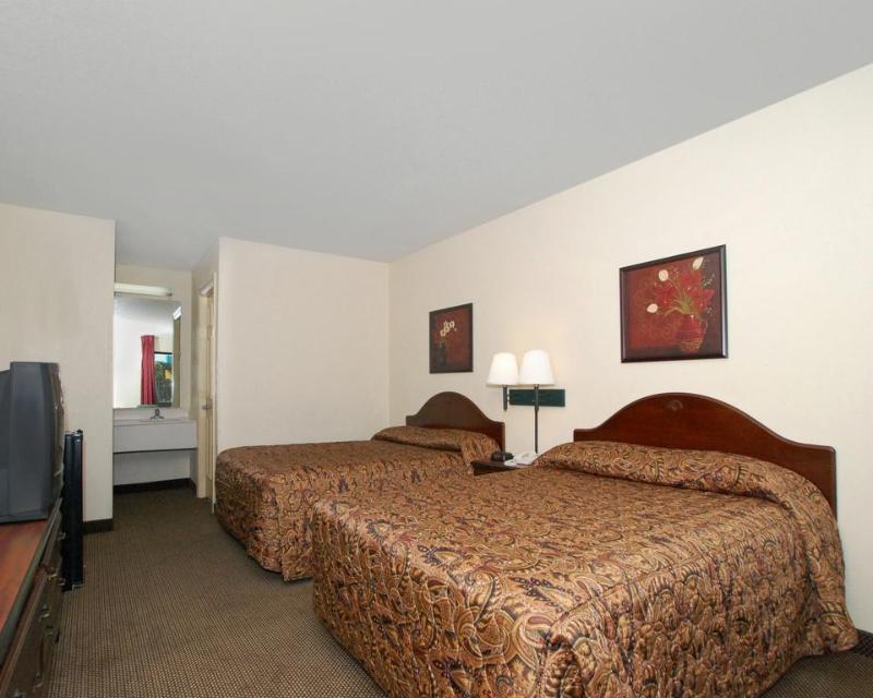 Econo Lodge Fayetteville Room photo